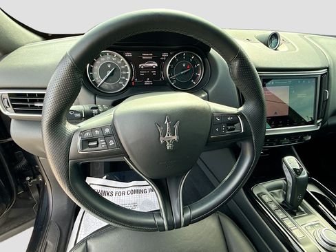 Used 2023 Maserati Levante GT AWD/4WD image 40