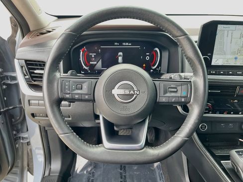 Used 2023 Nissan Rogue Platinum w/ Platinum Premium Package FWD image 17