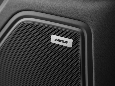 Certified 2025 Porsche Macan image 33