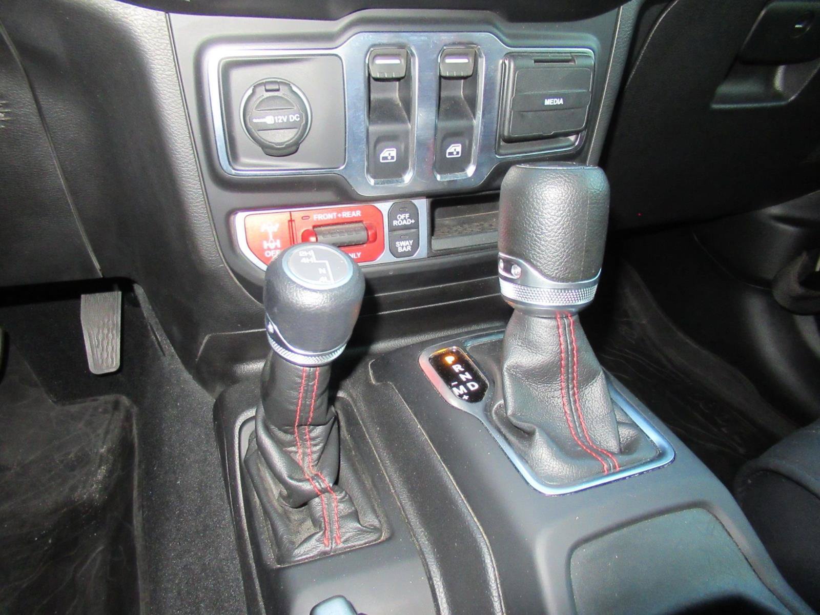 Used 2022 Jeep Wrangler Rubicon AWD/4WD image 23