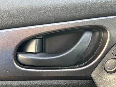 Used 2021 Nissan Rogue Sport S image 8