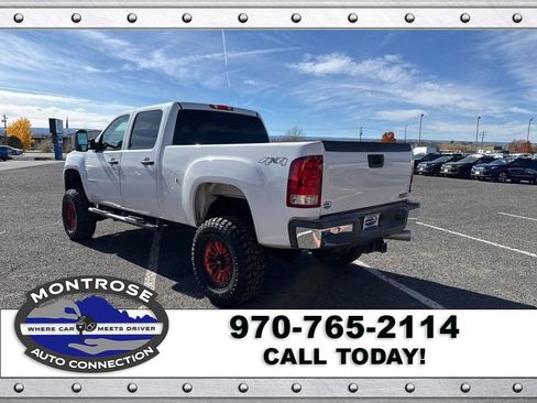 Used 2011 GMC Sierra 2500 SLE w/ SLE Preferred Package image 5