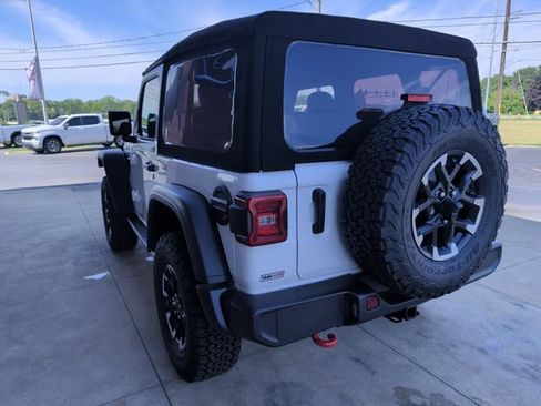 Used 2024 Jeep Wrangler Rubicon w/ Technology Group AWD/4WD image 6