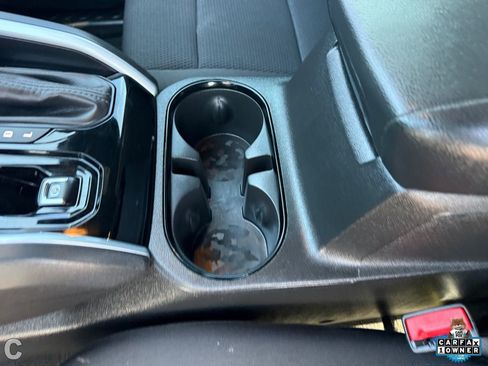 Used 2023 Chevrolet Colorado LT AWD/4WD image 18