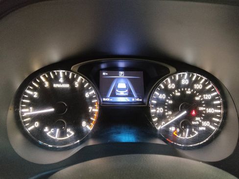 Used 2018 Nissan Pathfinder SL FWD image 23