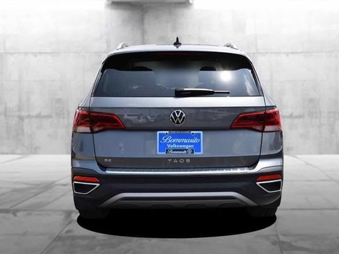 Certified 2023 Volkswagen Taos SE w/ Panoramic Sunroof Package FWD image 6