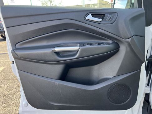 Used 2019 Ford Escape SE image 14