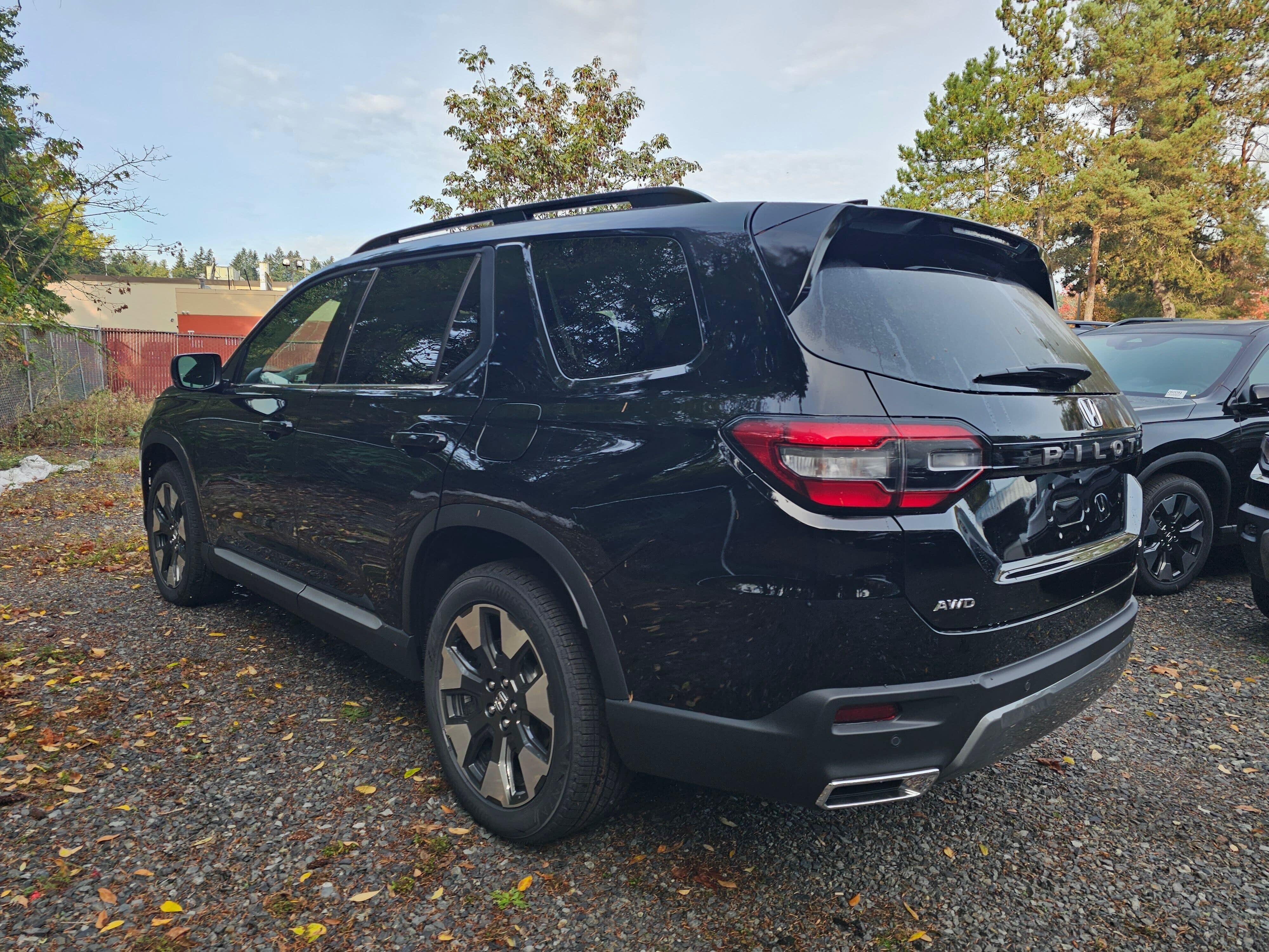 New 2026 Honda Pilot Elite image 5