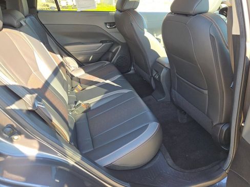 Used 2024 Subaru Crosstrek 2.5i Limited w/ Crosstrek Mirror Package AWD/4WD image 9