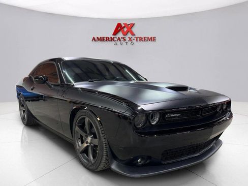 Used 2018 Dodge Challenger T/A image 9