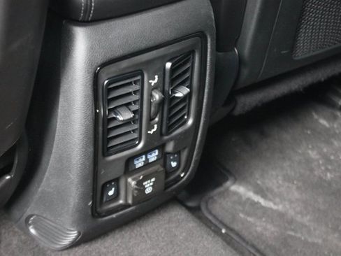 Used 2022 Dodge Durango GT image 24