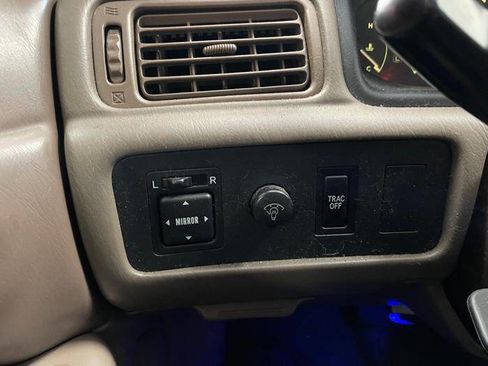 Used 2001 Toyota Camry LE image 32