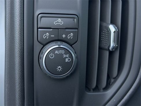 New 2026 Chevrolet Silverado 1500 Custom image 18