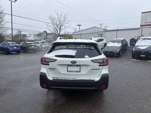 Used 2025 Subaru Outback Onyx Edition image 2
