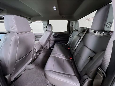 Used 2025 GMC Sierra 1500 SLT image 24