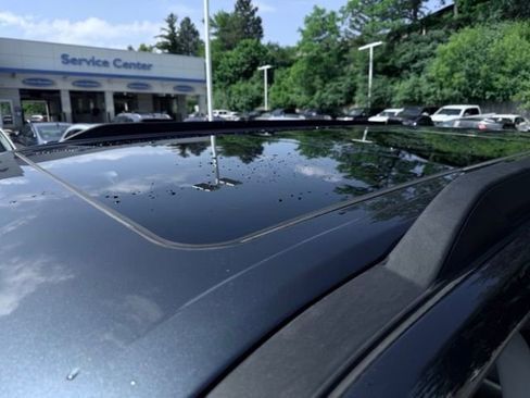 Used 2025 Ford Expedition Active AWD/4WD image 10