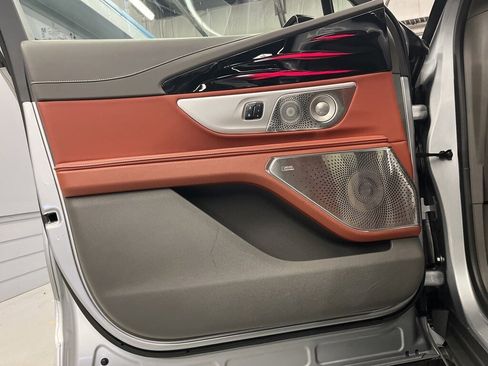 Used 2024 Lincoln Nautilus Black Label w/ Jet Appearance Package (87T) image 9