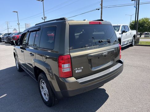 Used 2016 Jeep Patriot Sport w/ Power Value Group AWD/4WD image 8