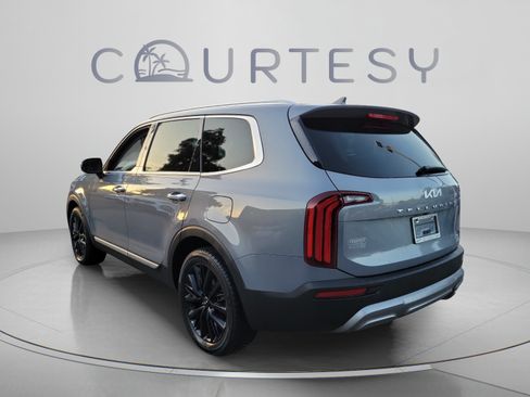 Certified 2022 Kia Telluride SX FWD image 2