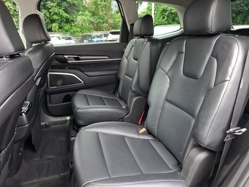 Certified 2024 Kia Telluride S FWD image 9