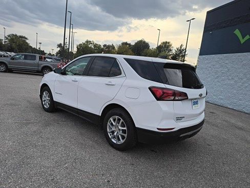 Used 2022 Chevrolet Equinox LT AWD/4WD image 3
