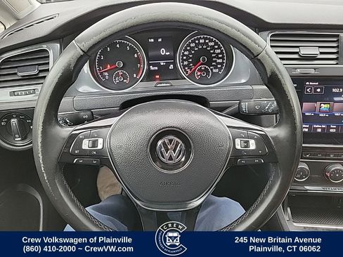 Used 2018 Volkswagen Golf Alltrack SE image 5