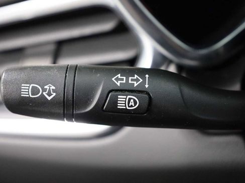 Used 2021 Chevrolet Equinox LT image 27