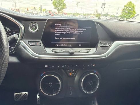 Used 2021 Chevrolet Blazer LT FWD image 20