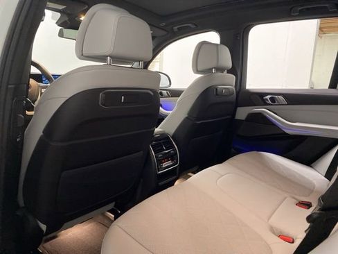 Used 2026 BMW X5 xDrive40i image 21