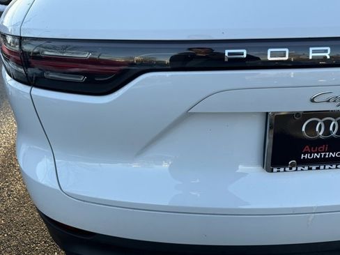 Used 2023 Porsche Cayenne image 36