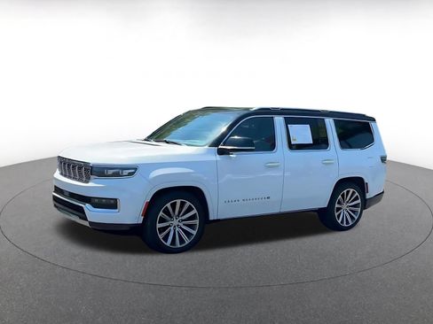 Used 2023 Jeep Grand Wagoneer Series II AWD/4WD image 6