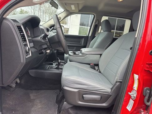 Used 2016 RAM 2500 Tradesman w/ Chrome Appearance Group AWD/4WD image 15