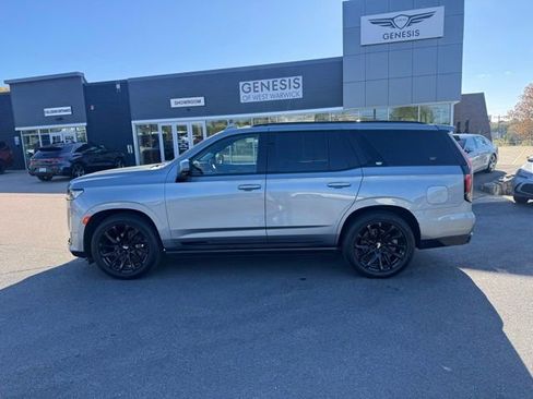 Used 2023 Cadillac Escalade Sport Platinum w/ LPO, ONYX Package AWD/4WD image 5