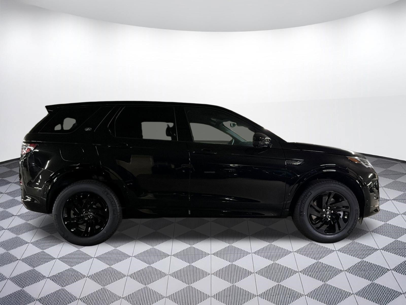 New 2026 Land Rover Discovery Sport Landmark AWD/4WD image 8