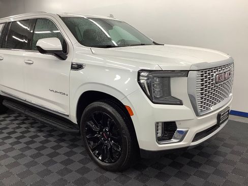 Used 2023 GMC Yukon XL SLT image 31