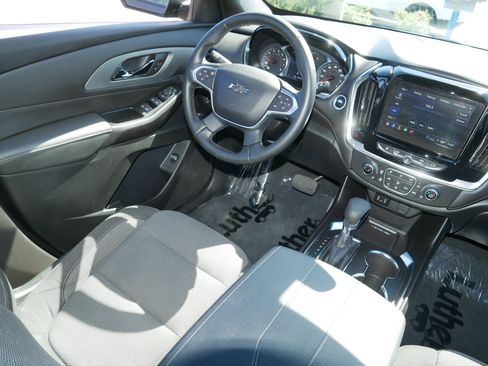 Used 2023 Chevrolet Traverse LT w/ Midnight/Sport Edition AWD/4WD image 9