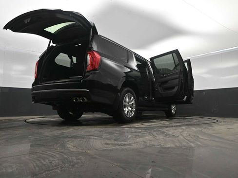 Used 2024 GMC Yukon XL Denali image 46