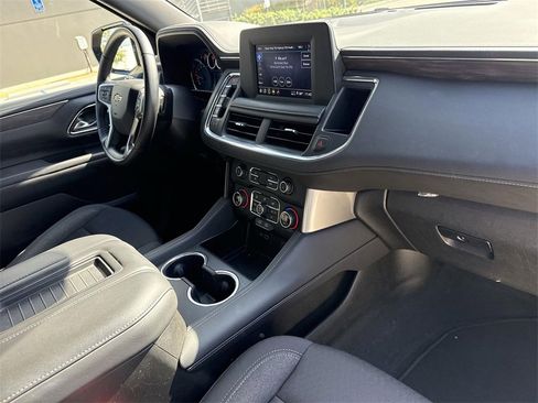 Used 2024 Chevrolet Suburban LS image 26