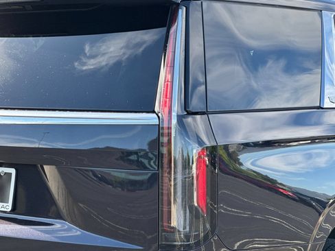 Certified 2024 Cadillac Escalade Premium Luxury Platinum AWD/4WD image 52