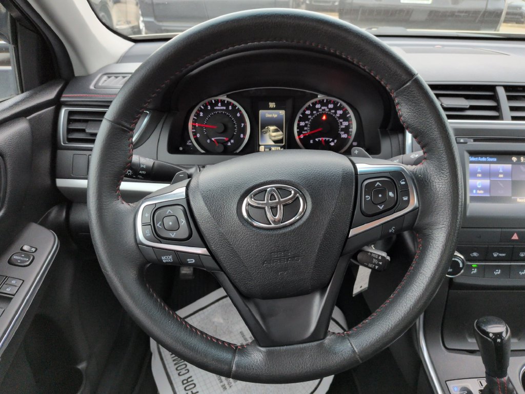 Used 2017 Toyota Camry SE FWD image 14
