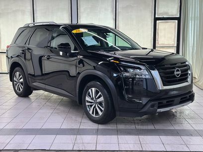 Used 2025 Nissan Pathfinder SL