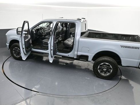 Used 2024 Ford F250 Lariat w/ Lariat Ultimate Package image 44