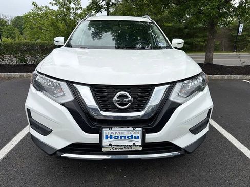 Used 2017 Nissan Rogue S w/ S Appearance Package AWD/4WD image 2