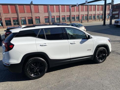 Used 2023 GMC Terrain AT4 AWD/4WD image 8