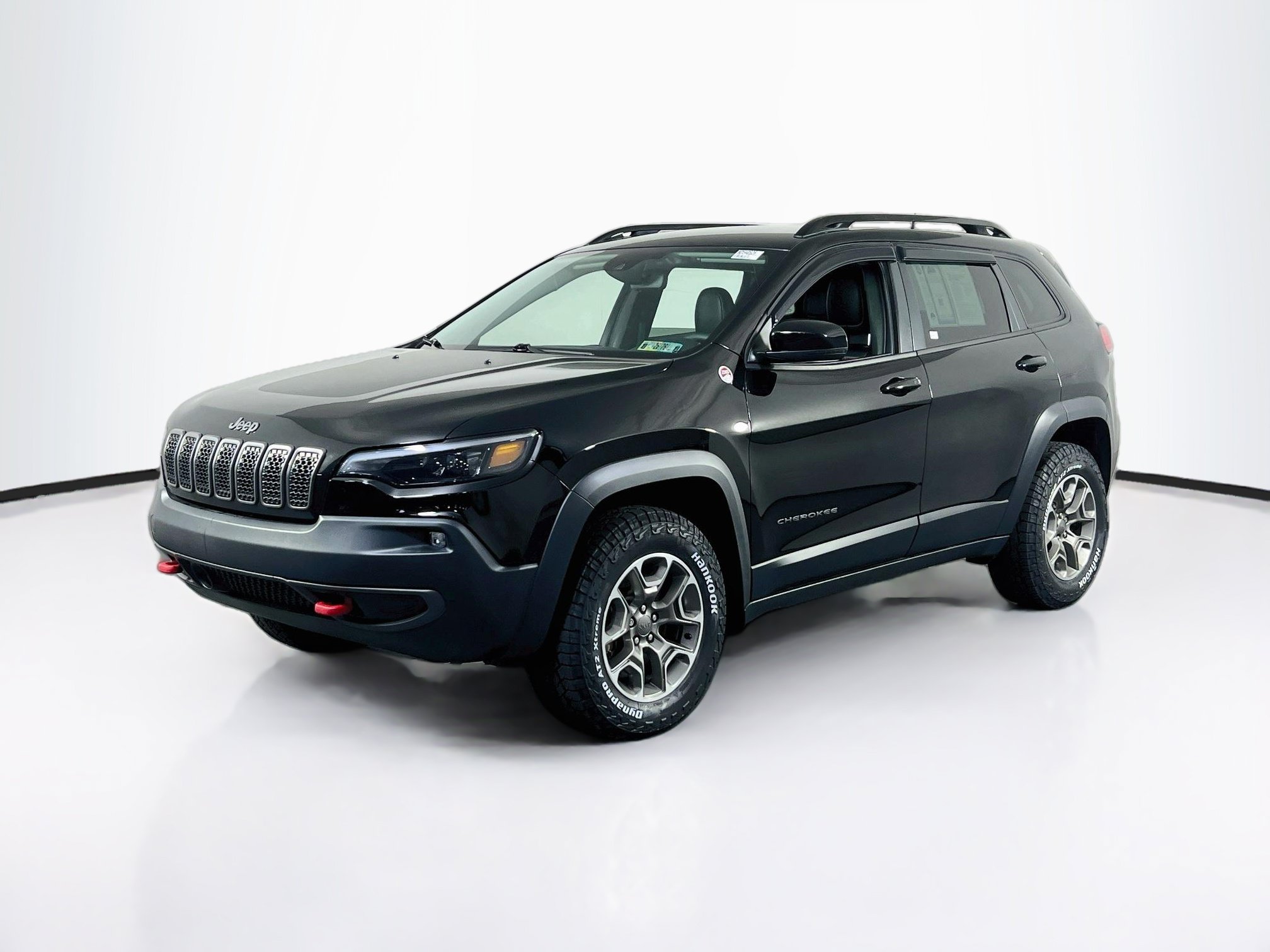 Used 2022 Jeep Cherokee Trailhawk AWD/4WD image 1