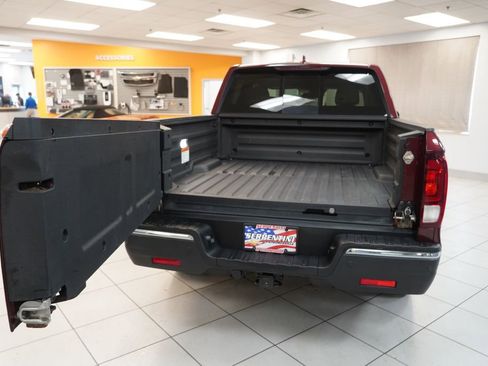 Used 2017 Honda Ridgeline RTL-E image 22