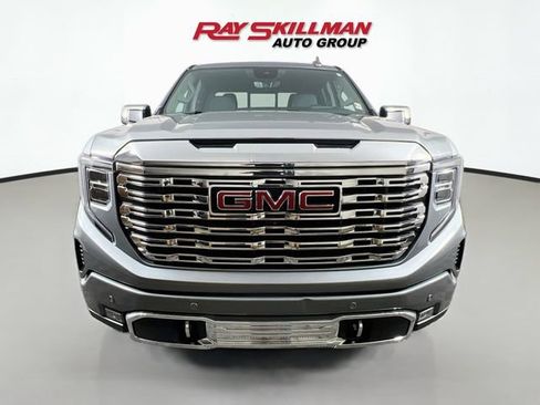 Used 2023 GMC Sierra 1500 Denali w/ Technology Package AWD/4WD image 2