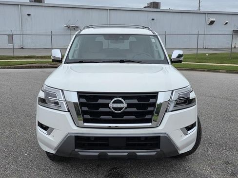 Used 2024 Nissan Armada Platinum w/ Captain's Chairs Package AWD/4WD image 2