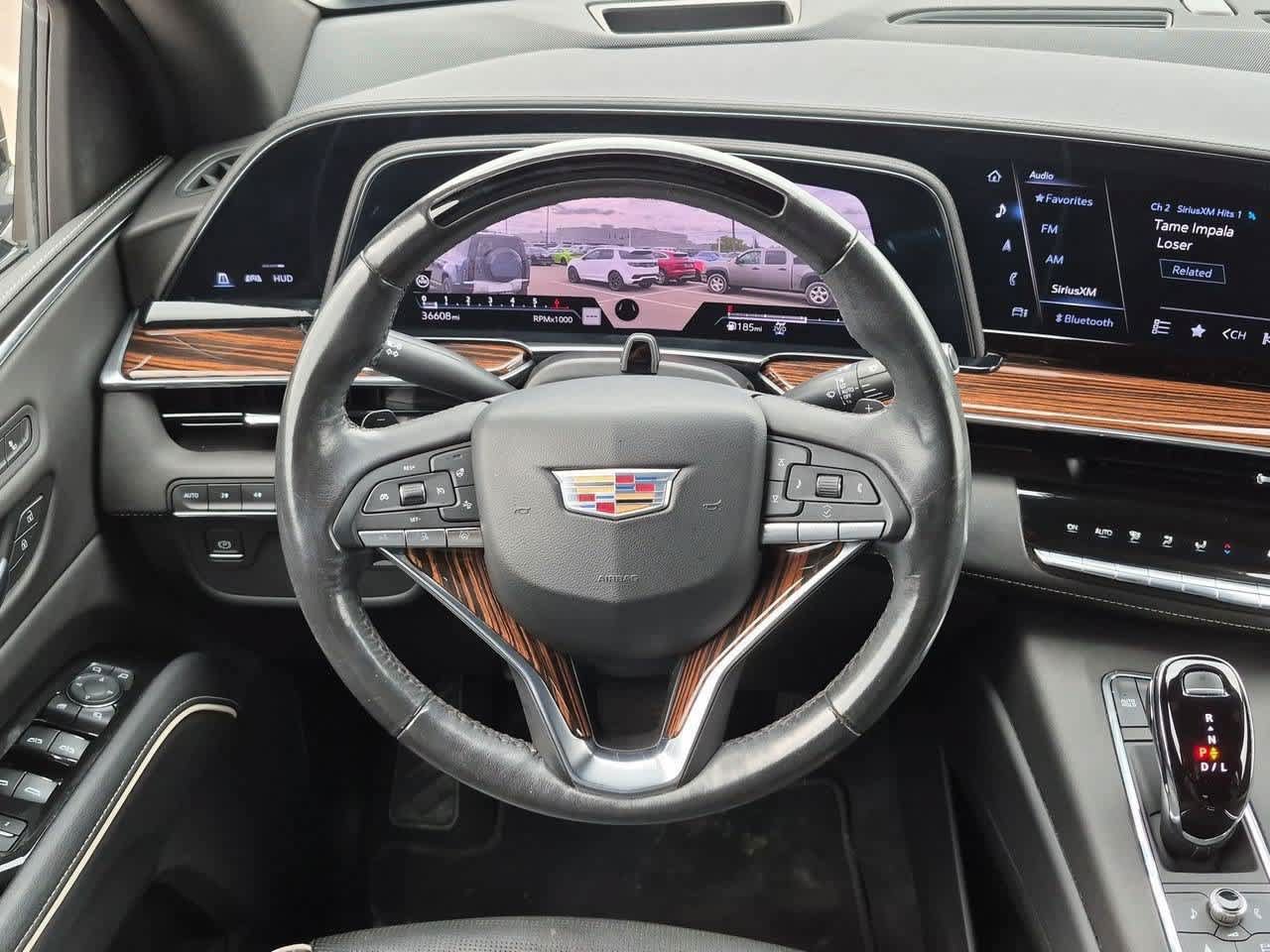 Used 2023 Cadillac Escalade Premium Luxury AWD/4WD image 26