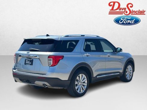 Used 2024 Ford Explorer Limited w/ Equipment Group 301A AWD/4WD image 7